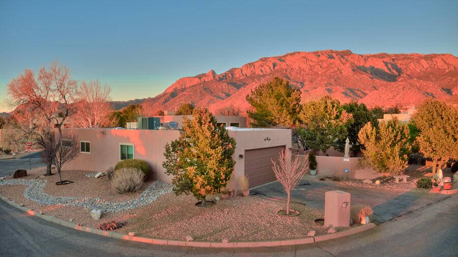 Albuquerque, NM 87122,2027 Quail Run DR NE