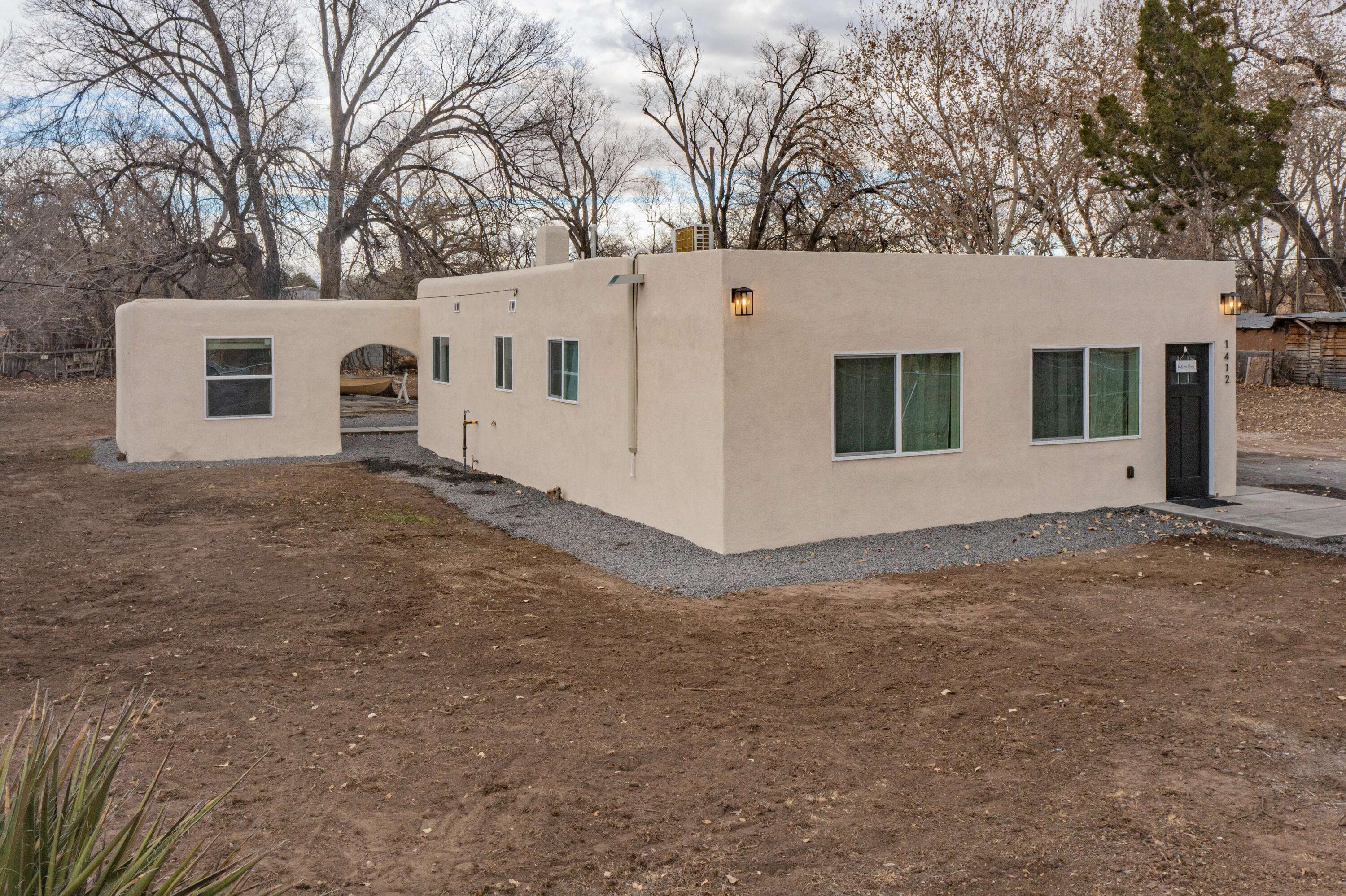 Albuquerque, NM 87105,1412 Atrisco DR SW