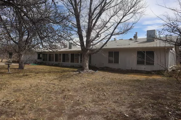 Peralta, NM 87042,19 Wildwood LN