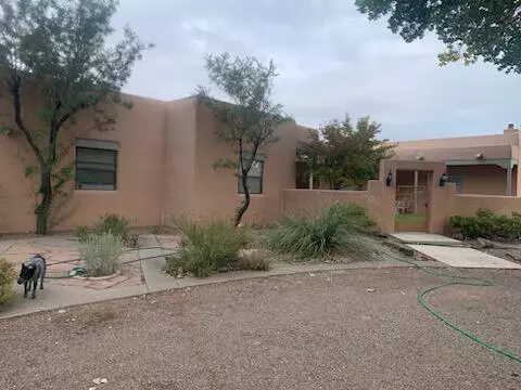 Bosque Farms, NM 87068,2492 Green DR