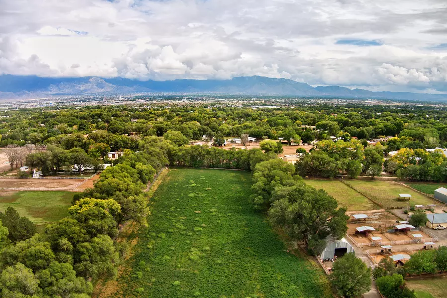 7028 Rio Grande BLVD NW, Los Ranchos, NM 87107