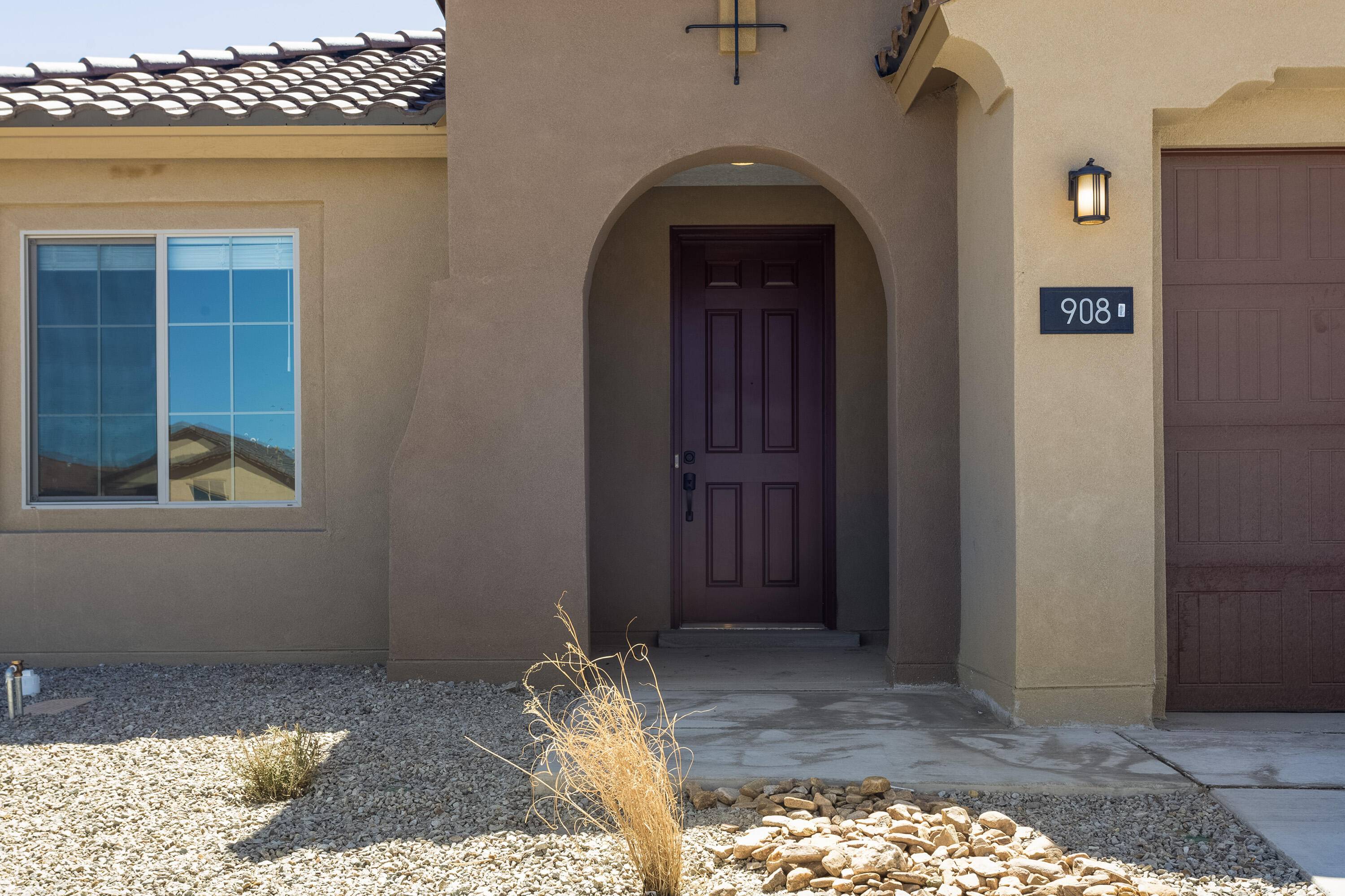 Rio Rancho, NM 87124,908 Turquesa LOOP SE