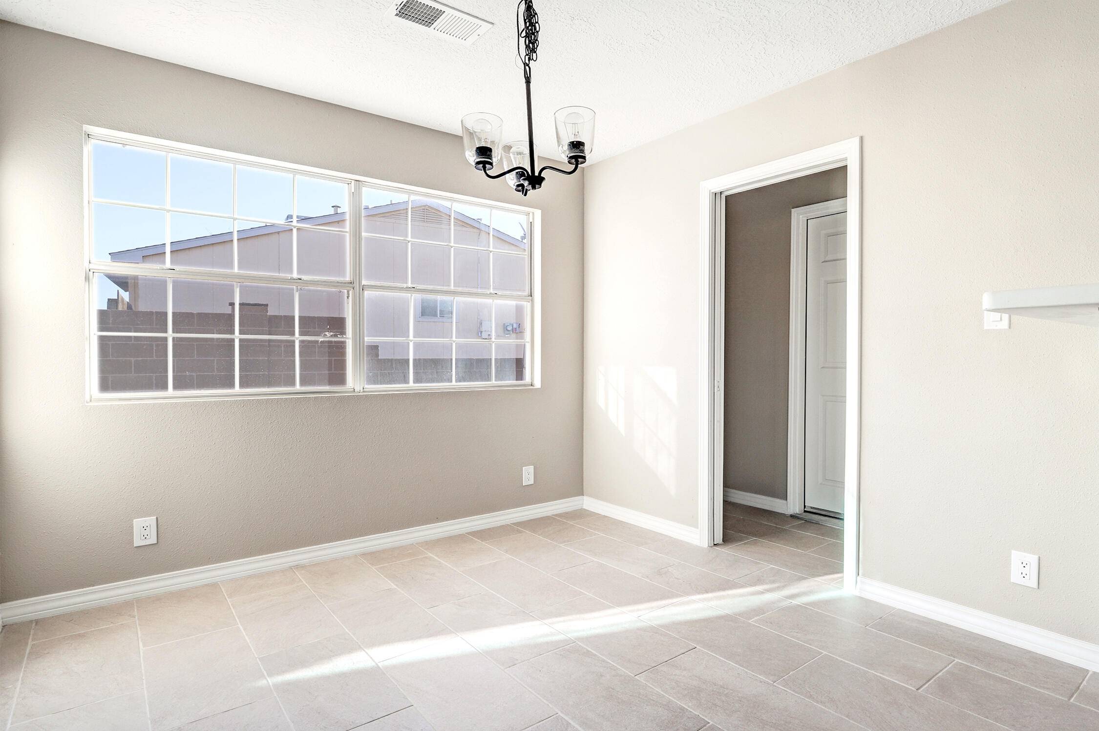 Rio Rancho, NM 87144,2365 Agua Fria DR NE