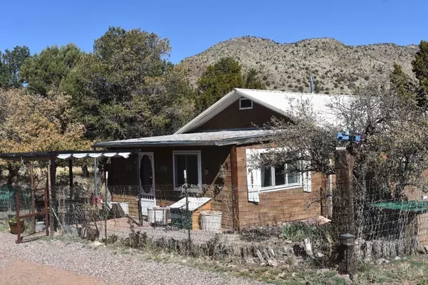 Magdalena, NM 87825,175 HOP CANYON RD