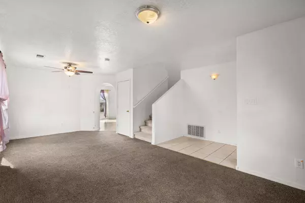 Los Lunas, NM 87031,9 Violeta PL