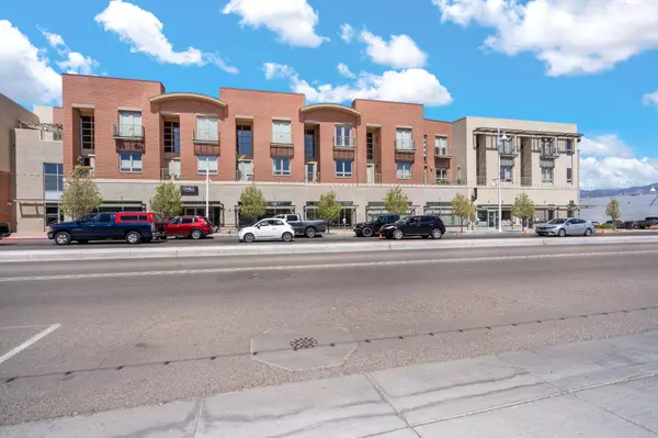 Albuquerque, NM 87106,3339 Central AVE NE #316