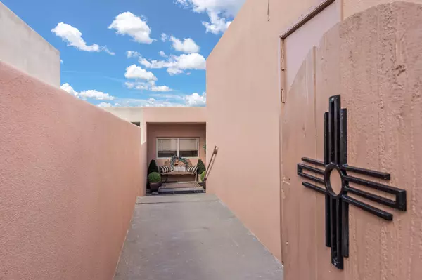 Cochiti Lake, NM 87083,6532 Tahawash ST