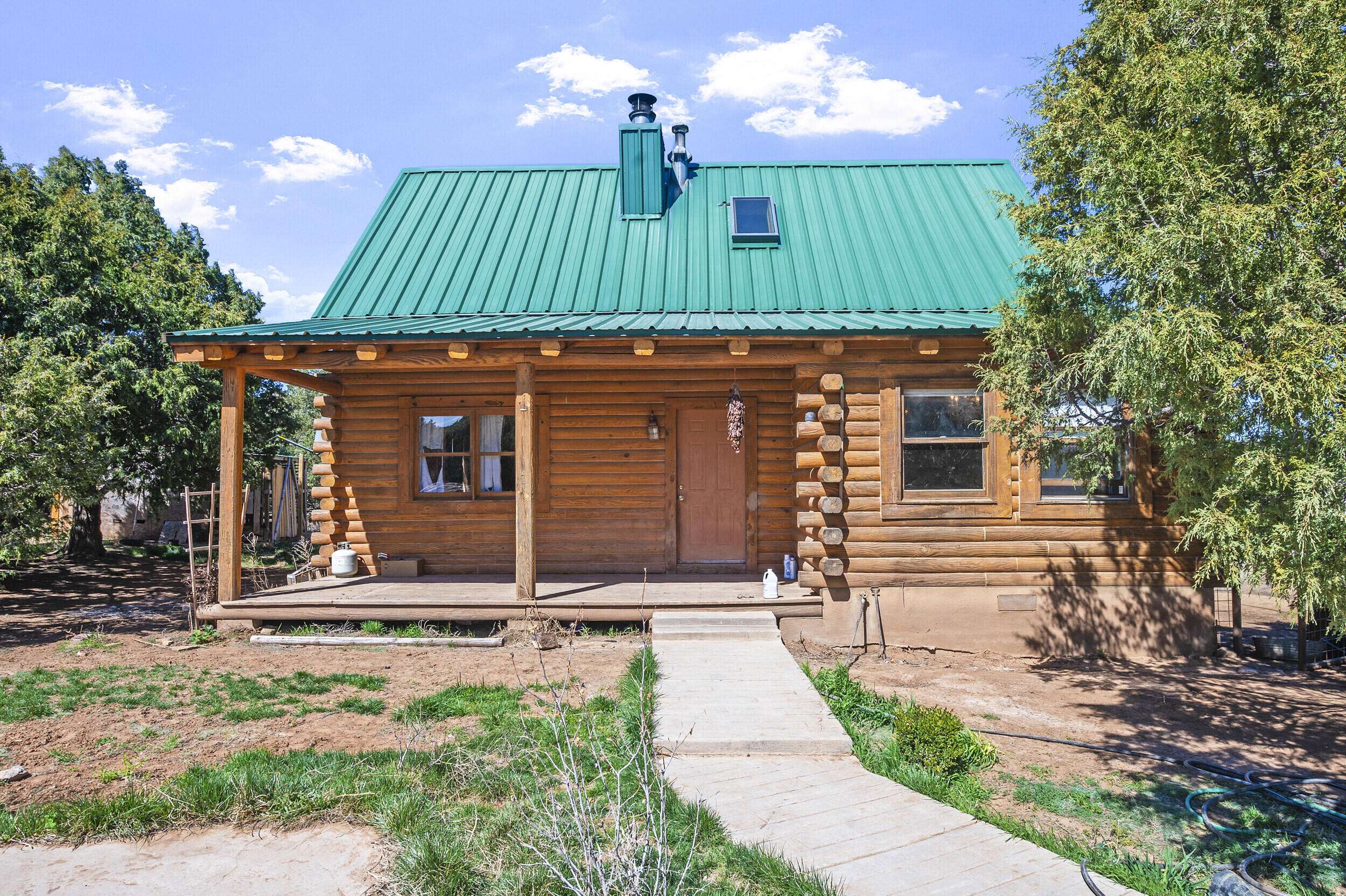 Tijeras, NM 87059,10 Heather Heights LN