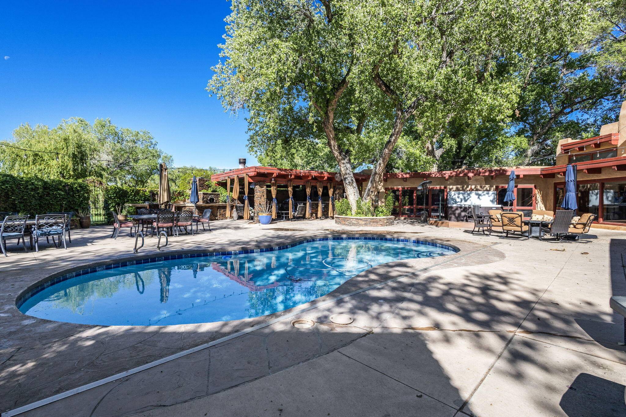 Albuquerque, NM 87114,10043 Los Cansados RD NW