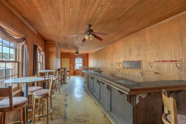Edgewood, NM 87015,74 Barton RD