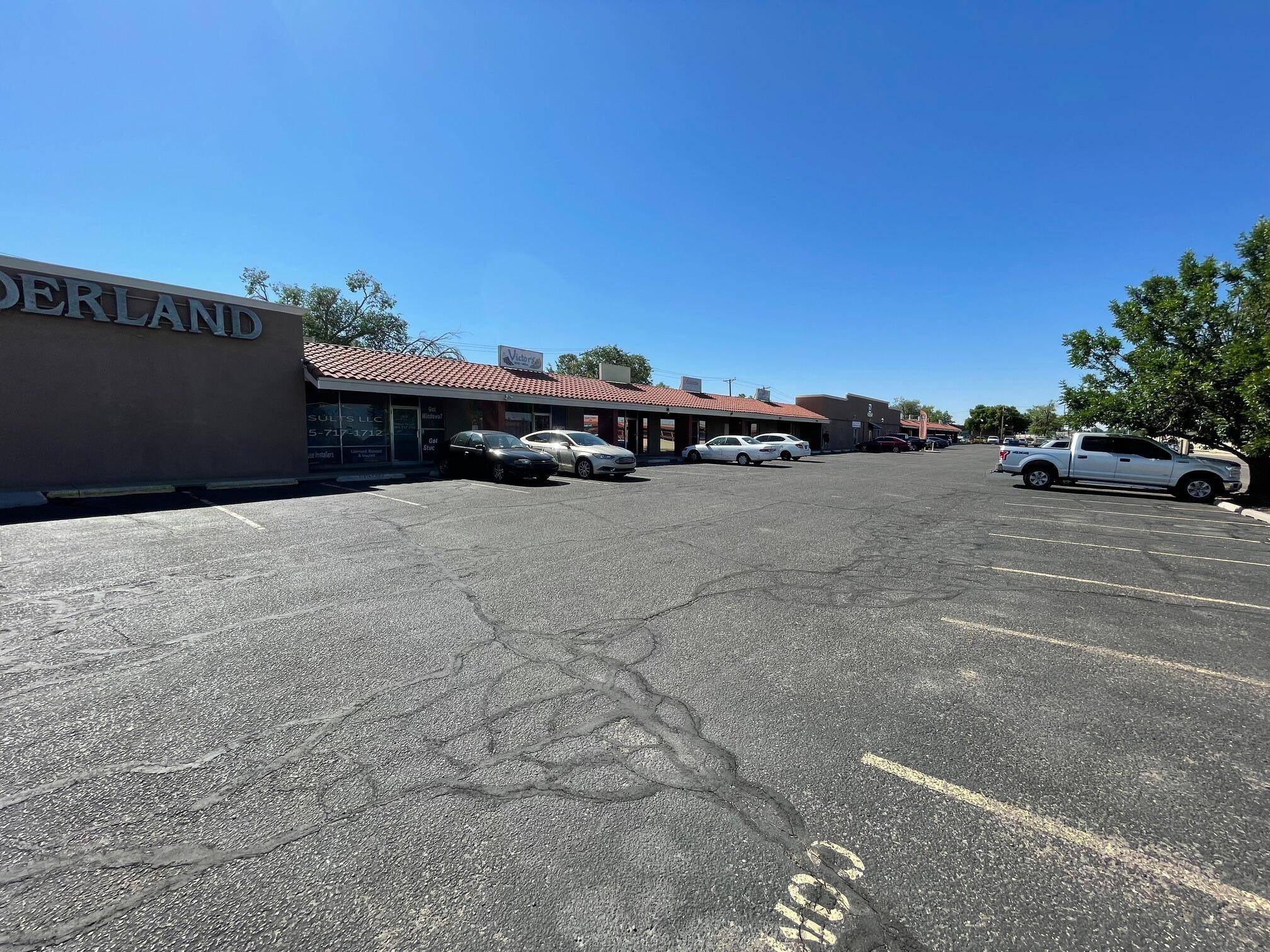 Albuquerque, NM 87110,2404-2440 San Mateo PL NE