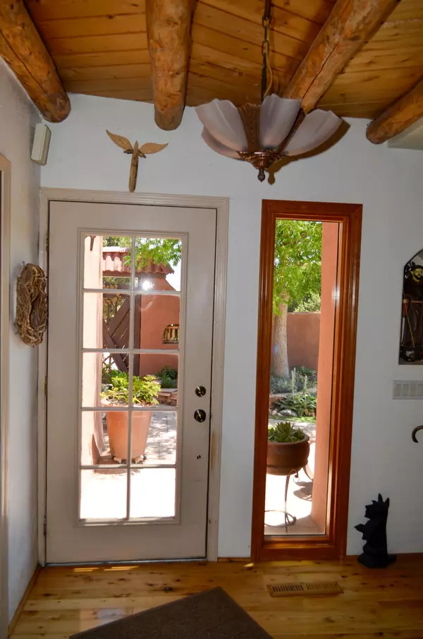 Corrales, NM 87048,3 Tesuque Trail TRL