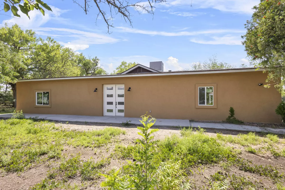 Los Lunas, NM 87031,21 BER BEN RD