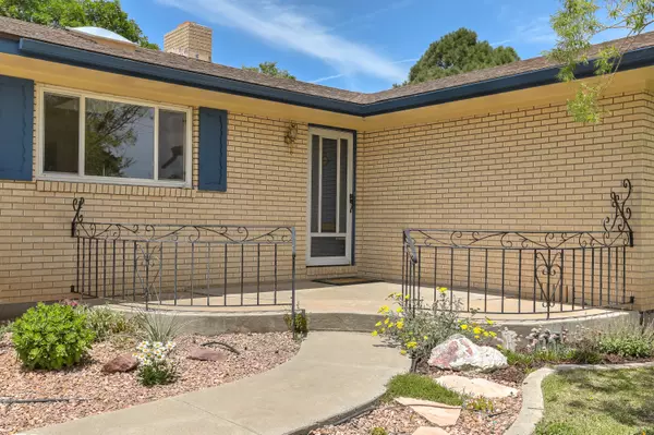 Albuquerque, NM 87110,3617 Stardust DR NE