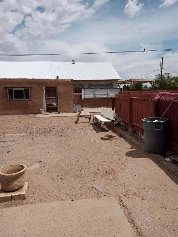 Albuquerque, NM 87107,701 LA POBLANA RD NW