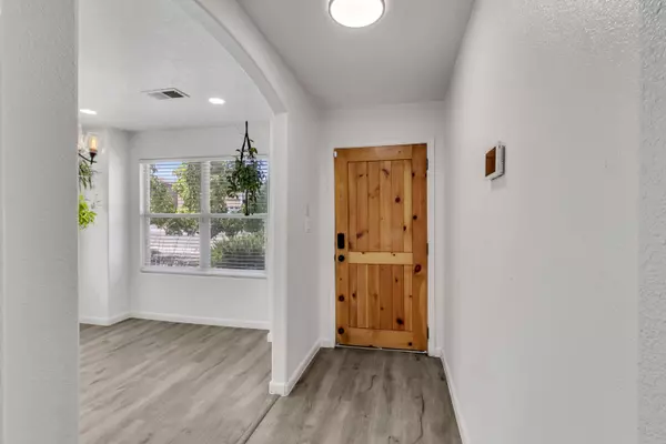 Albuquerque, NM 87123,1860 Black Gold RD SE