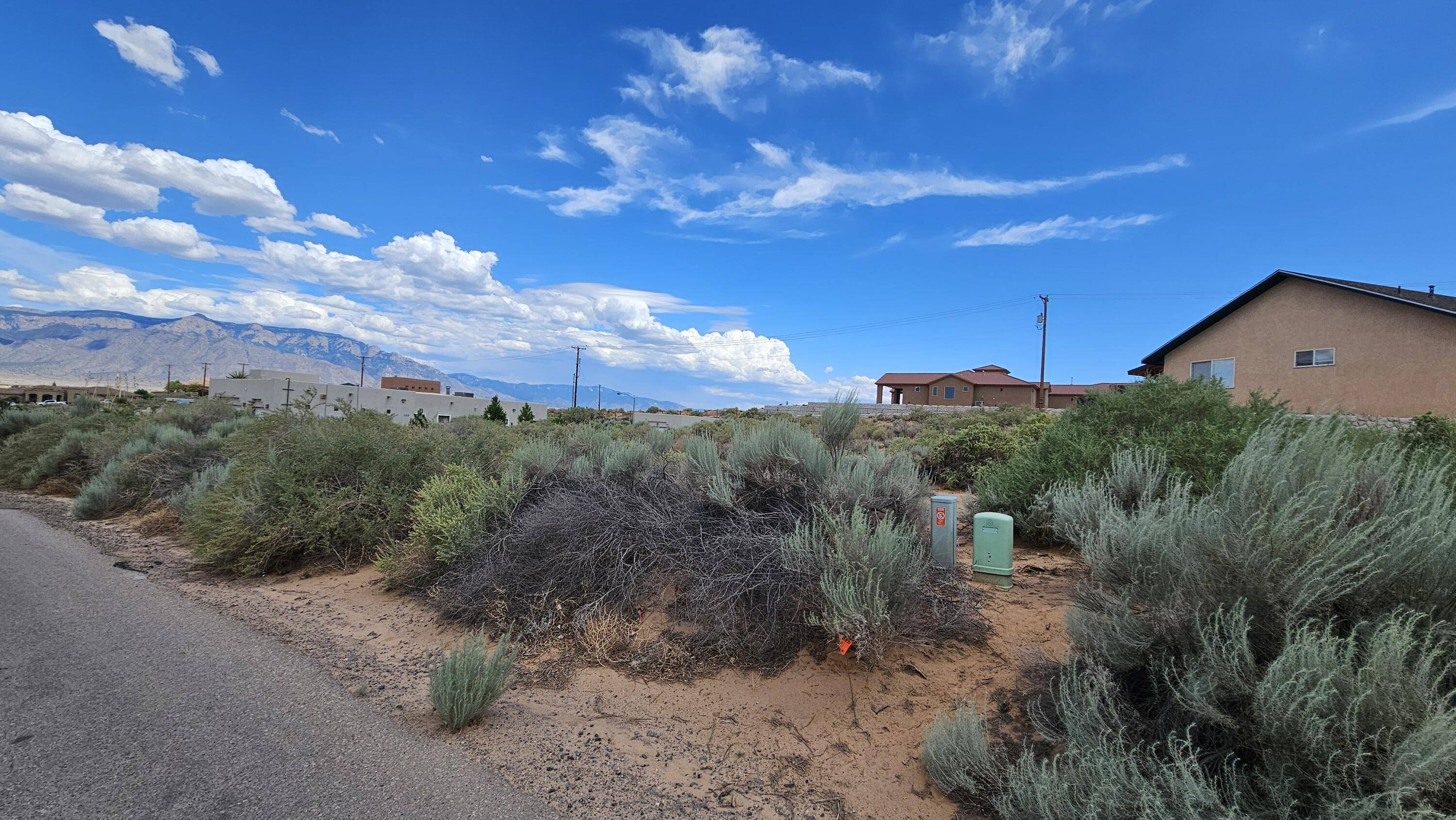 532 Rio Vista DR NE, Rio Rancho, NM 87144