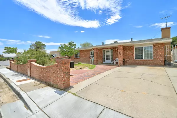 Albuquerque, NM 87121,513 62nd ST SW