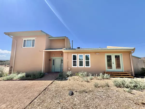 679 CALLE DE BLAS, Corrales, NM 87048