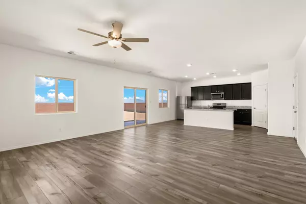 Los Lunas, NM 87031,436 Audrey AVE SW