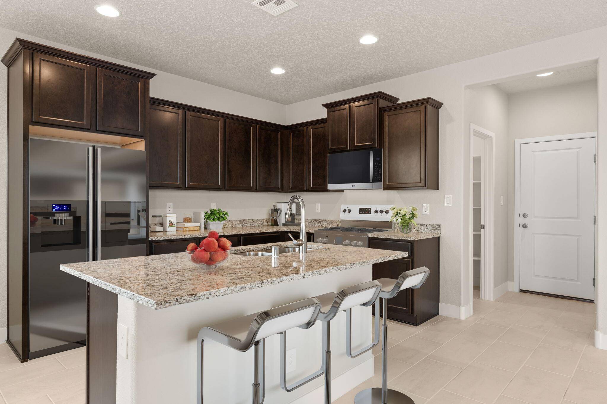 Rio Rancho, NM 87144,6696 ZACHARY RD NE