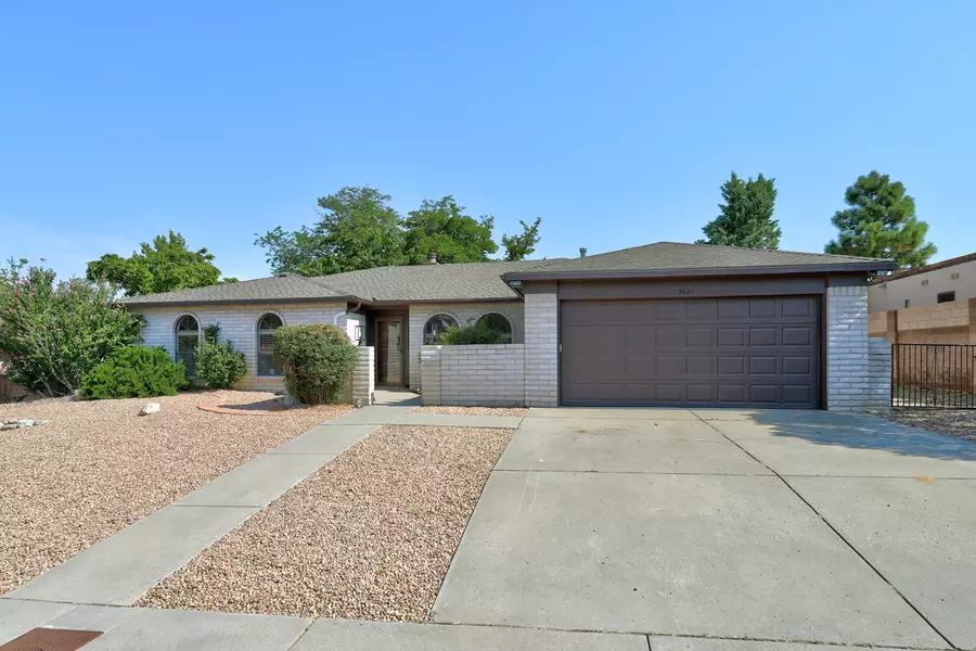 9601 Admiral Dewey AVE NE, Albuquerque, NM 87111