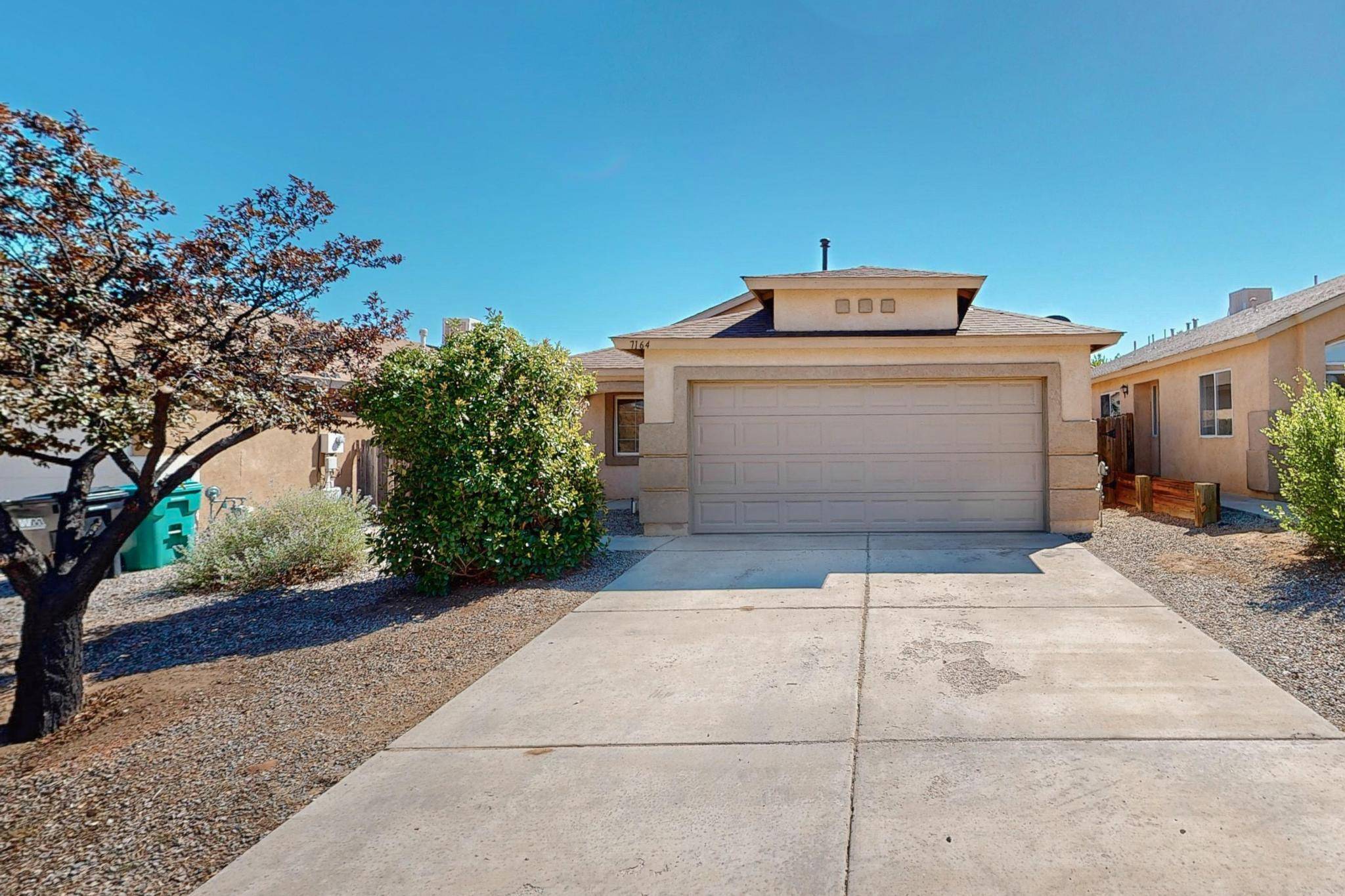 Rio Rancho, NM 87144,7164 LABRADOR DR NE