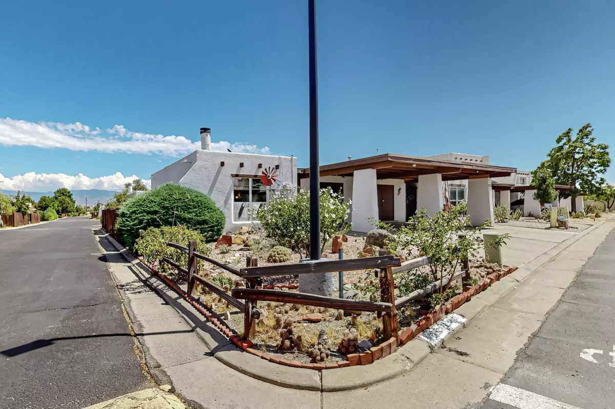 Albuquerque, NM 87120,15 Calle Pueblo Pinado NW