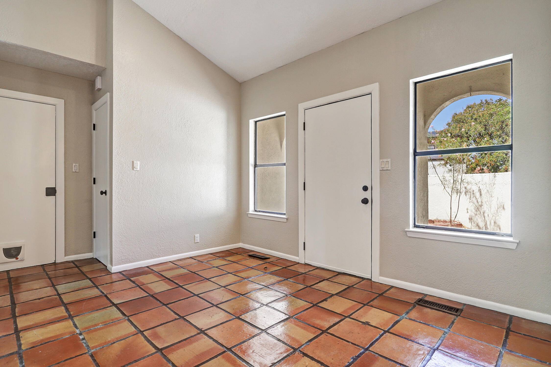 Albuquerque, NM 87111,11020 Briarwood TER NE