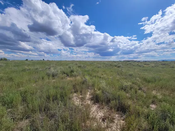 14 Espejo, Mcintosh, NM 87032