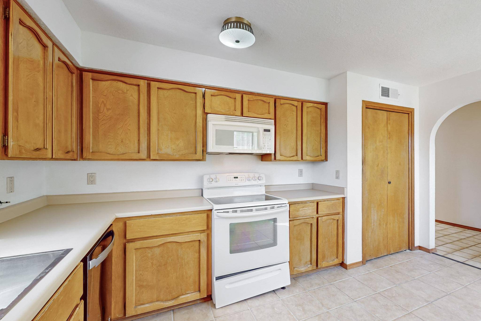 Albuquerque, NM 87111,5701 Manzanillo LOOP NE