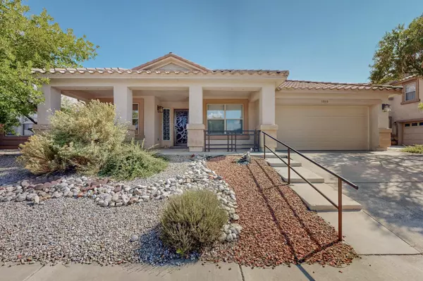 5940 LAS CADENAS RD NW, Albuquerque, NM 87120