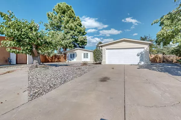 Albuquerque, NM 87123,624 BURMA DR NE