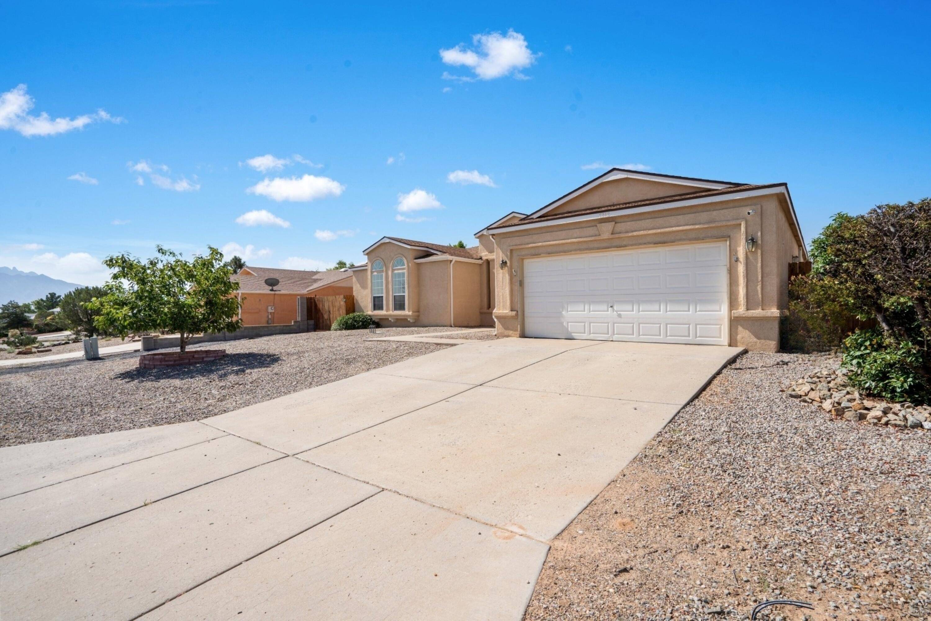 Rio Rancho, NM 87144,7212 PECHORA CT NE