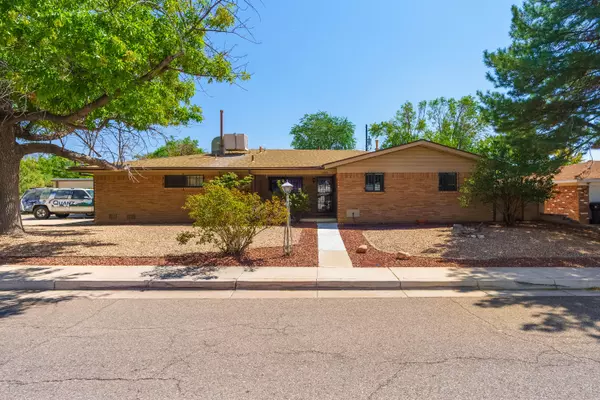 8312 NEW HAMPSHIRE ST NE, Albuquerque, NM 87110