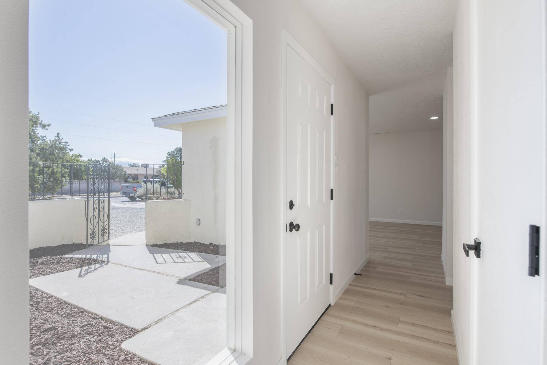 Rio Rancho, NM 87124,1001 39TH ST SE