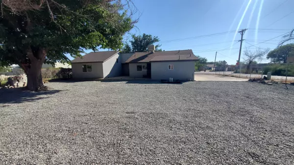 Albuquerque, NM 87105,2339 Tapia BLVD SW