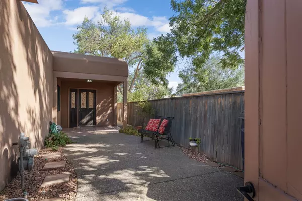 Albuquerque, NM 87104,2616 DON PEDRO NW