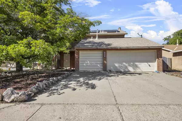 5901 CHIMAYO DR NW, Albuquerque, NM 87120