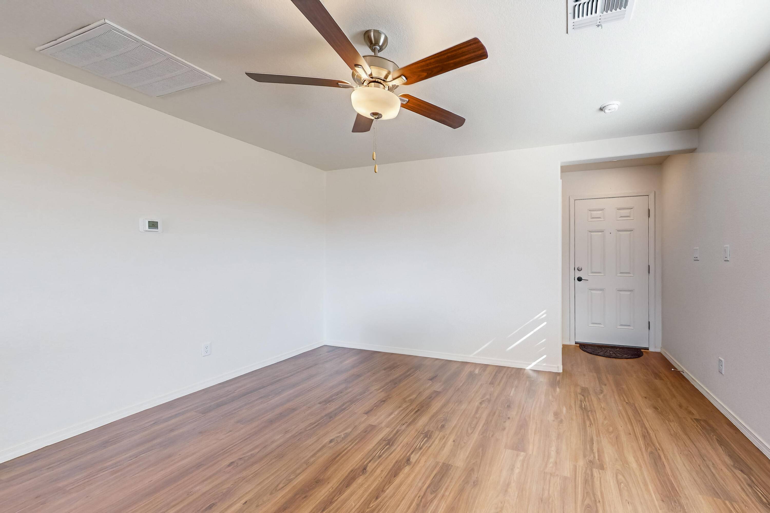 Belen, NM 87002,2409 Calle del los Claveles