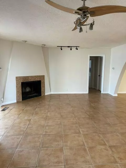 Albuquerque, NM 87112,13529 DURANT AVE NE