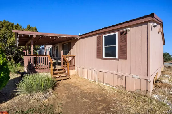 6 TOM MIX DR, Edgewood, NM 87015