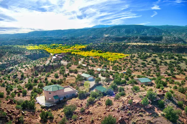 Jemez Pueblo, NM 87024,582 CULEBRA RD