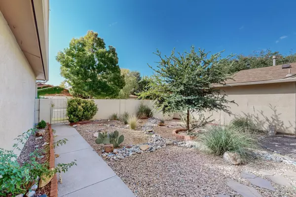 Albuquerque, NM 87123,10725 PENNYBACK PARK DR NE