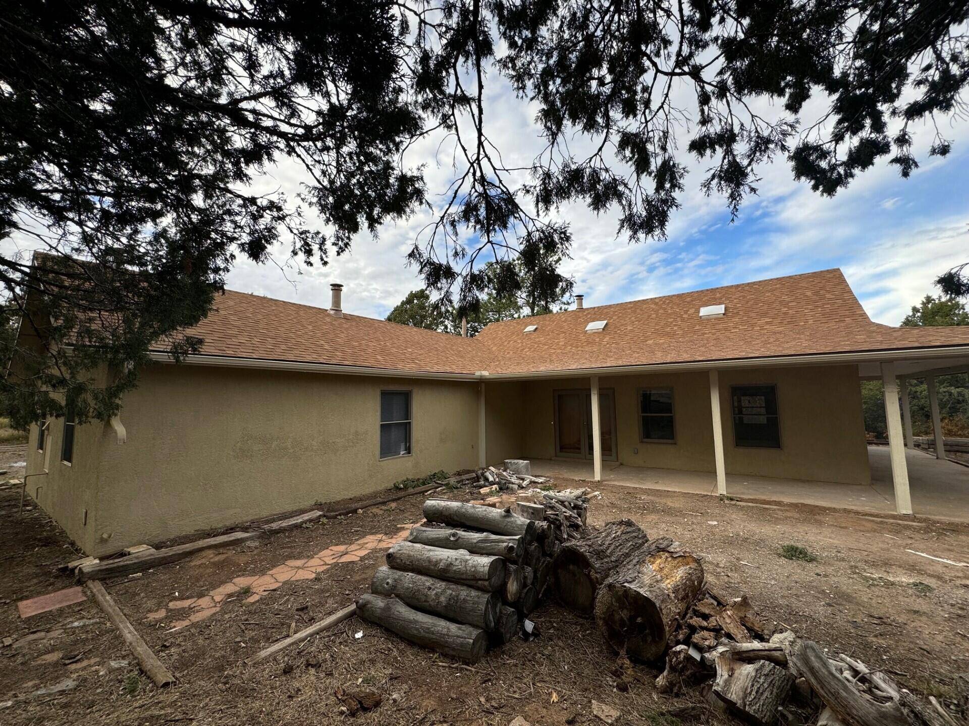 Tijeras, NM 87059,19 NIZHONI LN