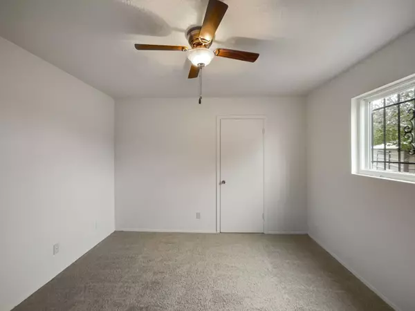 Albuquerque, NM 87112,2613 HAGLAND PL NE