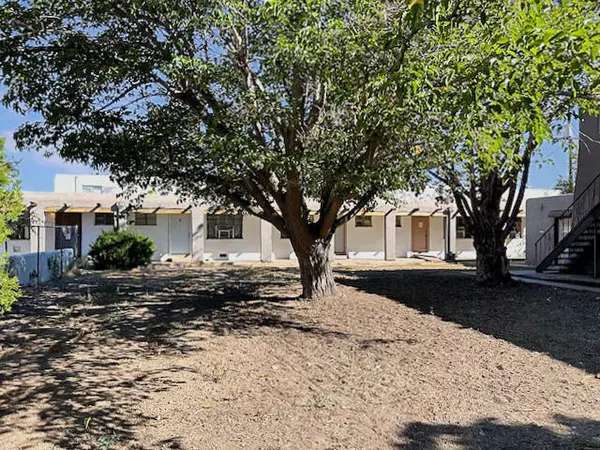 Albuquerque, NM 87108,300 RHODE ISLAND ST SE