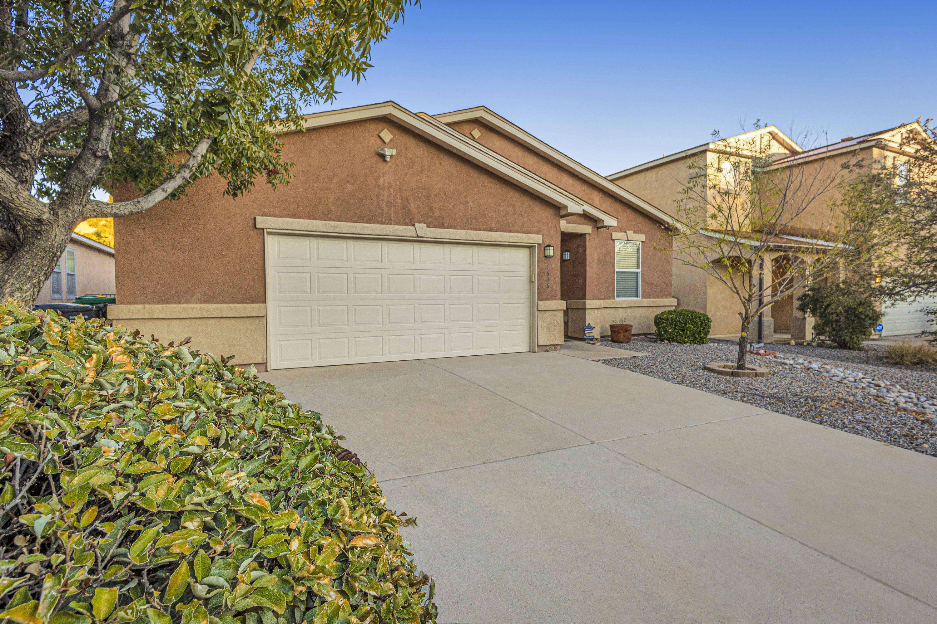 Rio Rancho, NM 87124,1606 AGUA DULCE DR SE