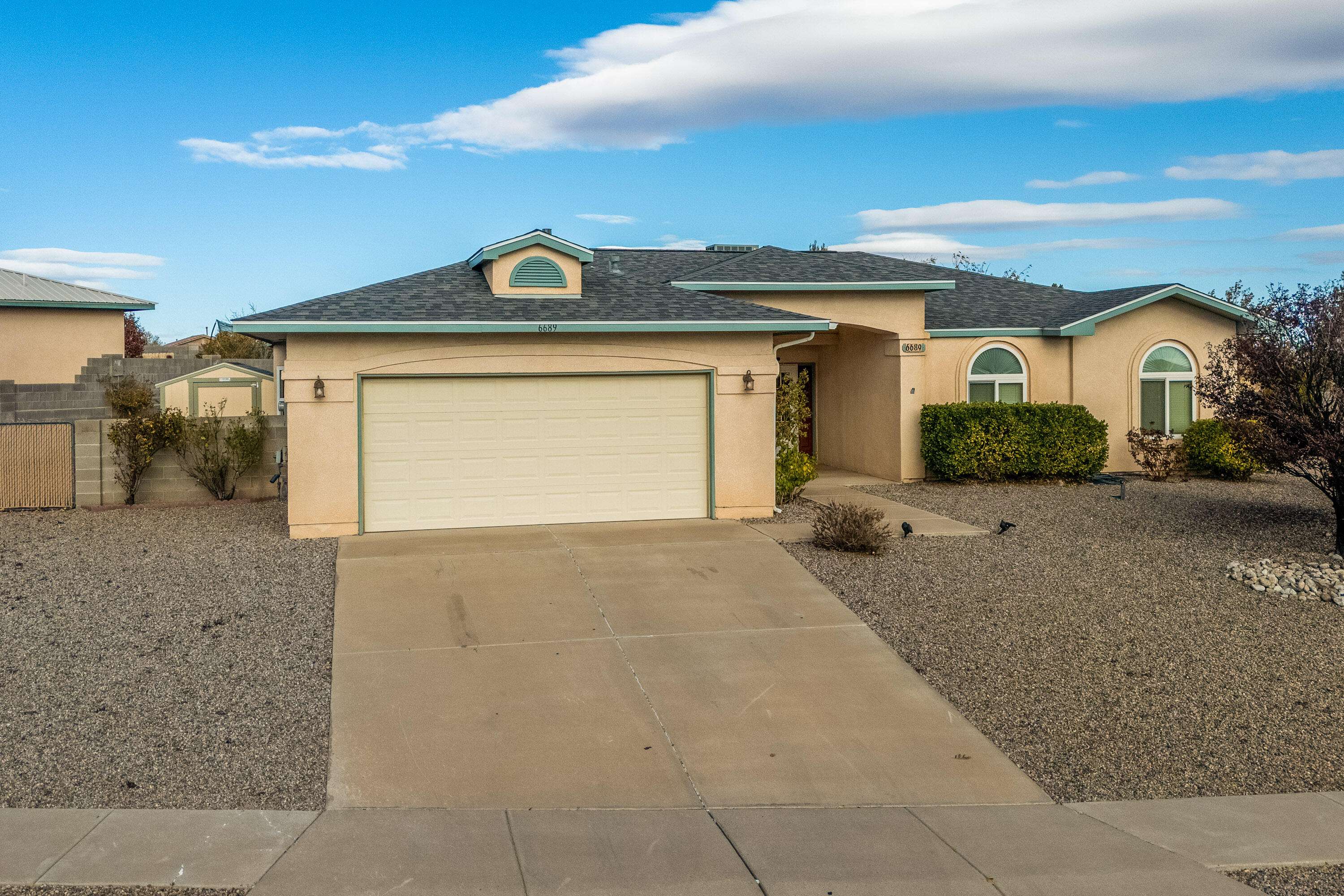 Rio Rancho, NM 87144,6689 AUGUSTA HILLS DR NE