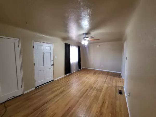 Albuquerque, NM 87110,5309 GRANITE AVE NE